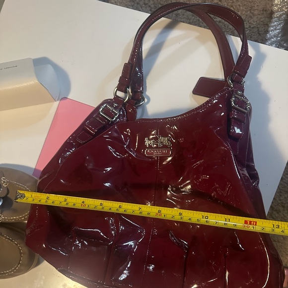 Authentic coach purse - Picture 4 of 7